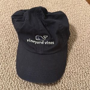 Vineyard vines cap